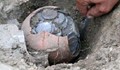 Тракторист откри гърне със сребърни монети в нива