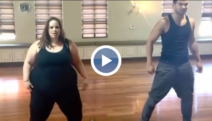 Уитни Тор е истинска интернет сензация и не за друго, а защото се гордее с пищните си форми