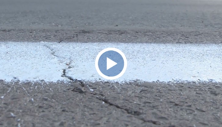 Това, отново повдига въпроса както за качеството на материалите, така и на изпълнението по проекта за реконструкция на площада