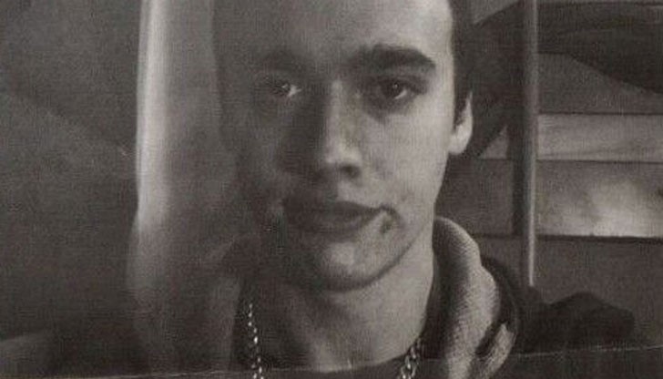 Преди да извърши престъпленията, младежът проучил в интернет редица серийни убийци Преди да извърши престъпленията, младежът проучил в интернет редица серийни убийци