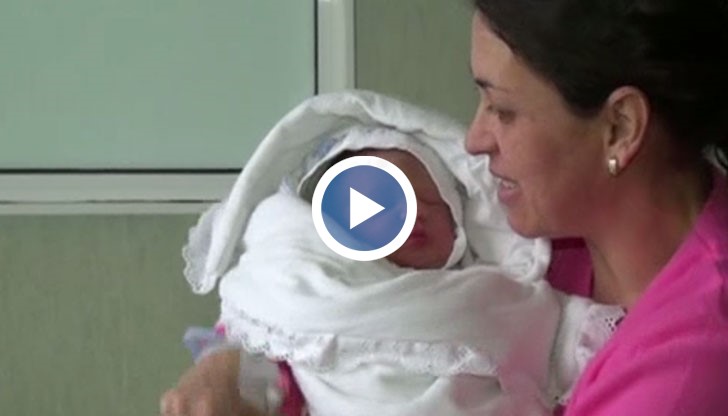 Майката и новороденото й момченце Майката са в добро състояние, съобщиха от болницата