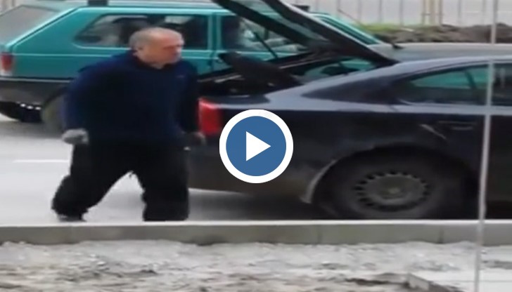 "Тарикат" краде от новите тротоарни плочки