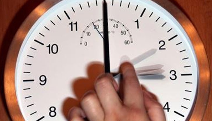 В 3.00 ч. сутринта в неделя - 29 март, преместихме стрелките на часовниците с час напред В 3.00 ч. сутринта в неделя - 29 март, преместихме стрелките на часовниците с час напред