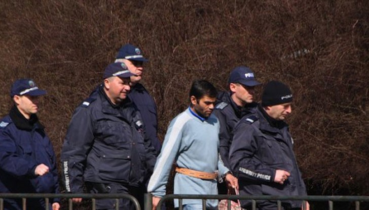 Преди да нападне момичето, рецидивистът трябвало да влезе в затвора заради присъда Преди да нападне момичето, рецидивистът трябвало да влезе в затвора заради присъда