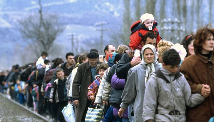 Гръцки министър: Ако бъде нанесен удар на Гърция, трябва да са наясно, че имигрантите ще се сдобият с документи за пътуване и ще се насочат към Берлин