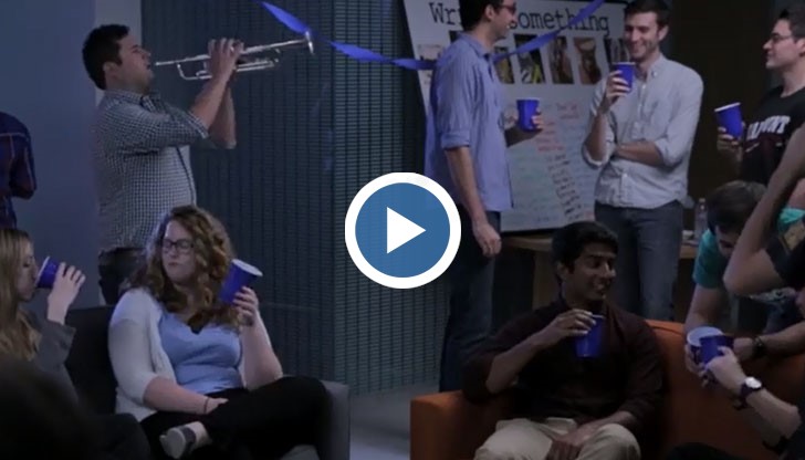 Ето как някой спира да използва Facebook, но ако социалната мрежа беше просто едно вечерно парти