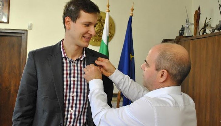 Явор Попов е гост-лектор в МГ „Баба Тонка“, където води курс  по икономика