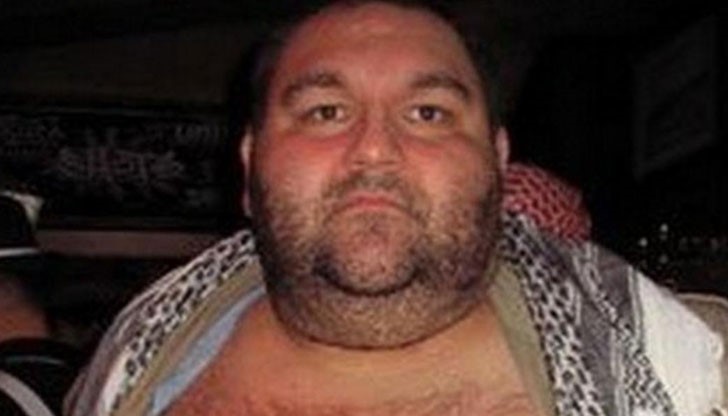 Мъжът платил 50 000 долара, за да е скъпата му кукла винаги с него