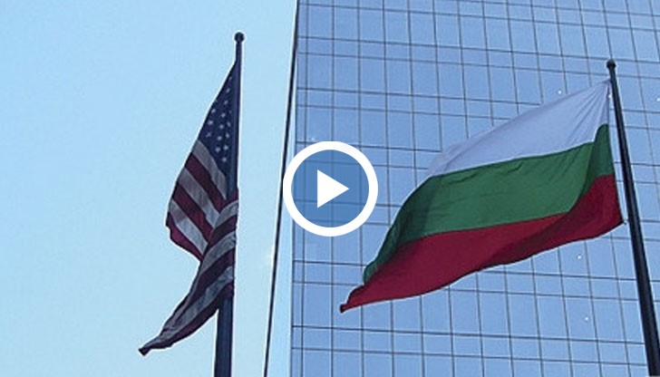 Българско знаме в центъра на Чикаго