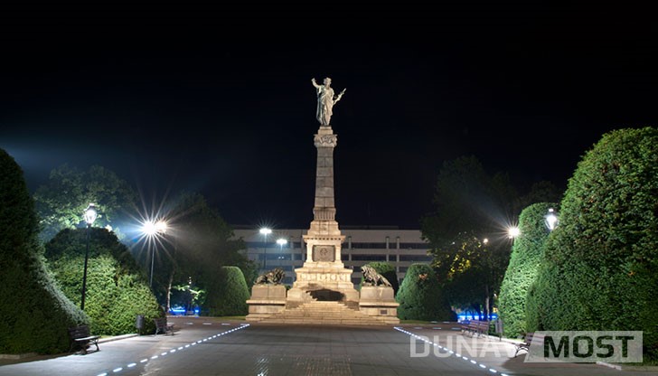 Споделете това на своята стена в социалната мрежа и поканете свои приятели и познати да подкрепят Русе! Споделете това на своята стена в социалната мрежа и поканете свои приятели и познати да подкрепят Русе!