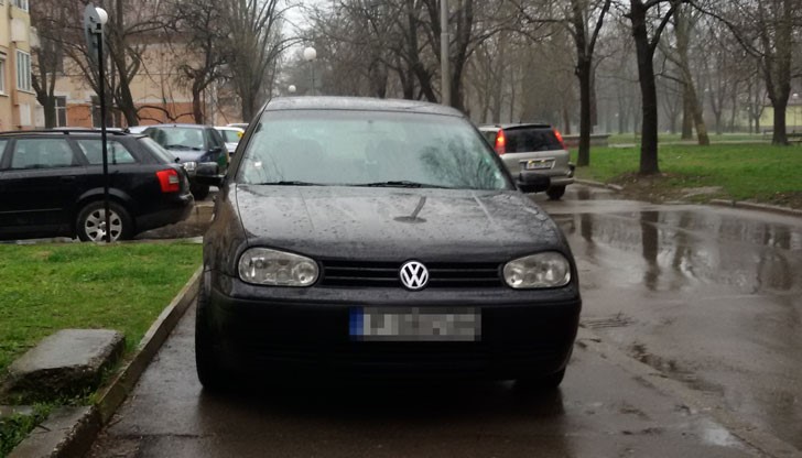 Празни обещания за глоби не плашат тарикатите от Алея "Възраждане"