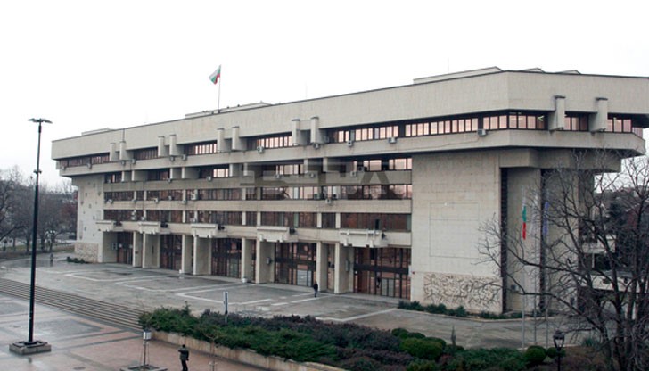 В Община Русе за един ден ще управляват 12 ученици