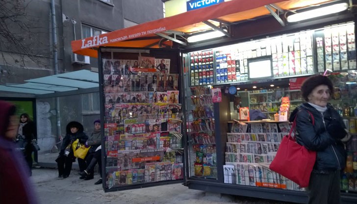 И о каква изненада - #кой си е издействал да се измести спирката с 50 метра напред