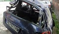 Полицаи плакали при огледа на колата ковчег на близначките и приятелят им