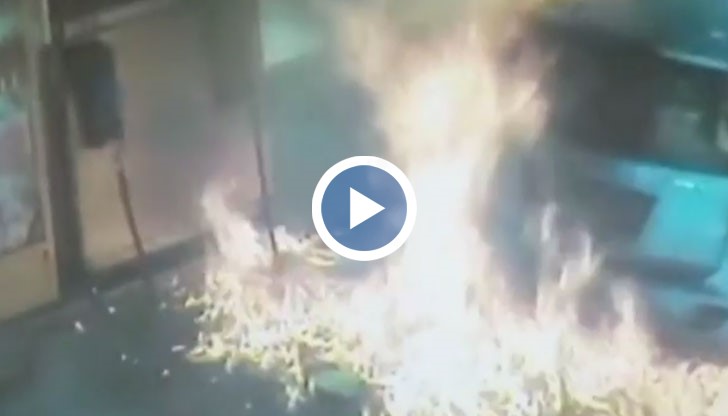 В яростта си, жената подпалила колата, заедно с бензиновата колонка, охранителната камера заснела всичко
