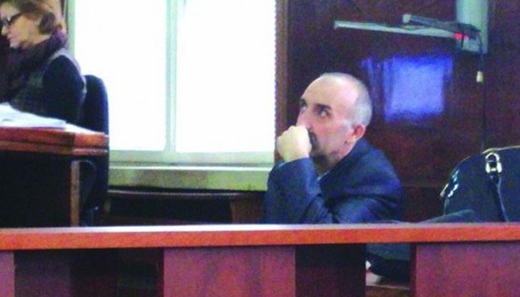 44-годишният турски гражданин беше хванат на 17 март на ГКПП "Дунав мост" да пренася 15,3 килограма чист хероин 44-годишният турски гражданин беше хванат на 17 март на ГКПП "Дунав мост" да пренася 15,3 килограма чист хероин