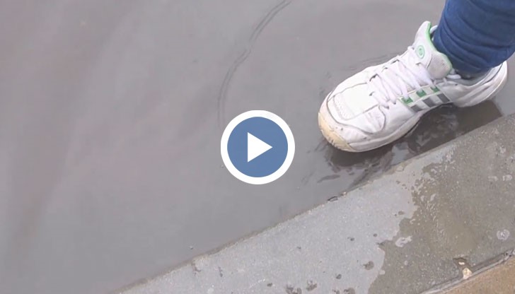 Пак се появиха локви по площад "Батенберг" в Русе.