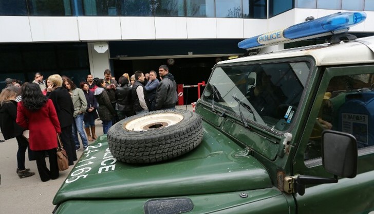 Нито един грях на телевизията в миналото не може да оправдае днешната мутренска атака