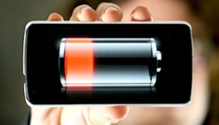 Батерията на смартфона ви постоянно пада или устройството ви засича, когато си пуснете музика?