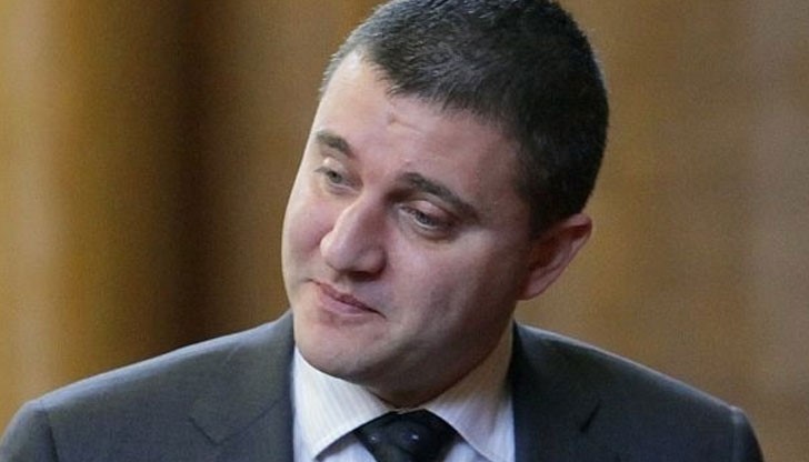 Финансовият министър завъртял на форекс пазара 10 млрд. лева