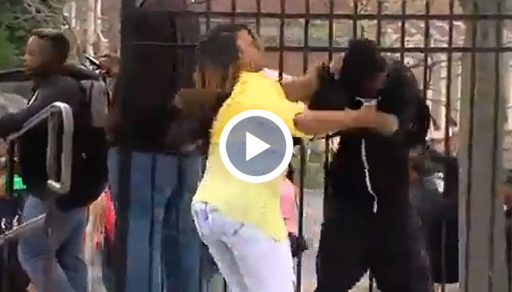 Майката успяла да разпознае момчето, въпреки че то било с черна качулка на главата