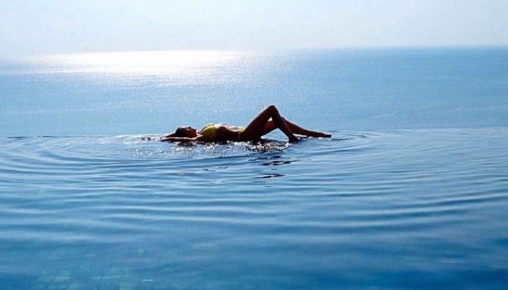 Прекрасен басейн в Тайланд