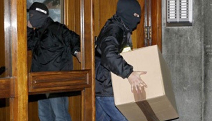 В три от офисите като предмети на посегателство са станали пари и преносими компютри