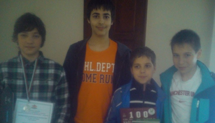 Петър Няголов се завърна със сребърен медал от Националния кръг на олимпиадата по информатика