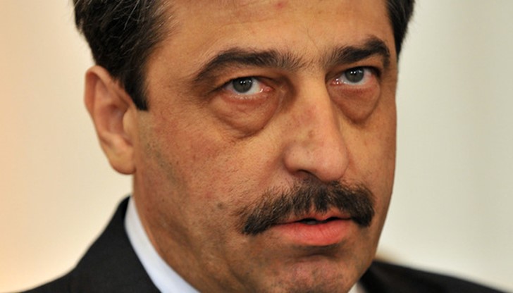 Цветан Василев написа обръщение към служителите на КТБ в личната си страница в интернет Цветан Василев написа обръщение към служителите на КТБ в личната си страница в интернет