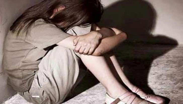 Н. Иванов изчакал сестра си да заспи и примамил племенницата си в съседната стая, където се гаврил жестоко с нея