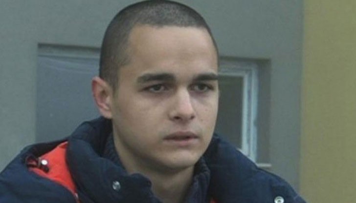 Разправията между полицаи и Станислав стана миналата година, когато той бе спрян заради преминаване на червен светофар в центъра на Благоевград