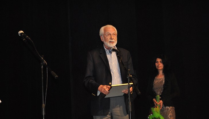 Пламен Стоилов откри  церемонията по тържественото връчване на наградата „Почетен гражданин на Русе“ и празничния концерт