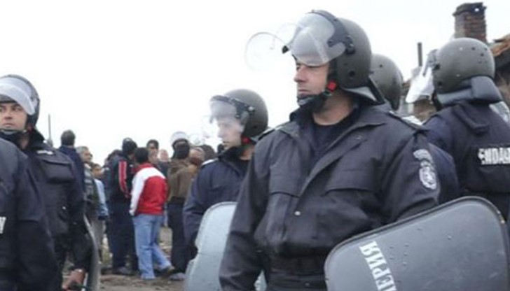 Радикални действия се очакват на 2 юни - денят на Ботев и падналите за свободата! Политиците да се справят с ромите, ако ли пък не, да напуснат парламента! Радикални действия се очакват на 2 юни - денят на Ботев и падналите за свободата! Политиците да се справят с ромите, ако ли пък не, да напуснат парламента!