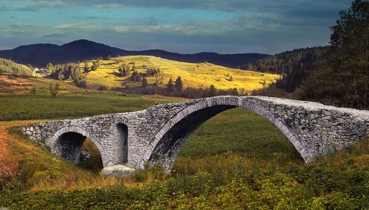 Ние, българите, имаме сериозен проблем с излизането от родното място Ние, българите, имаме сериозен проблем с излизането от родното място