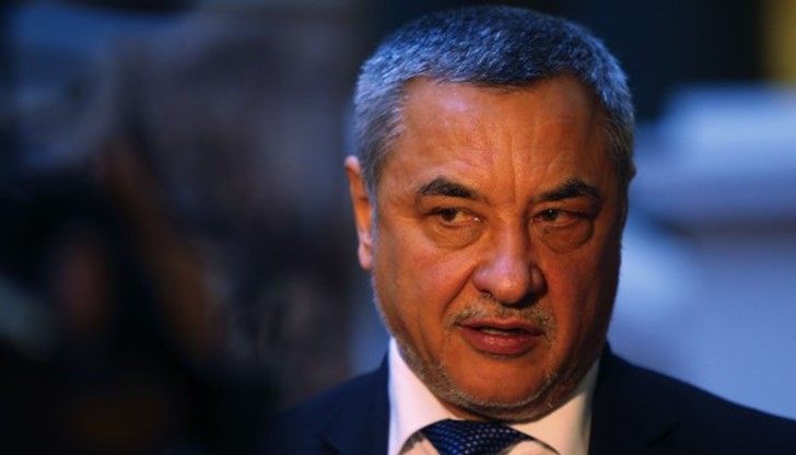 Валери Симеонов пали късия етнически фитил в Гърмен