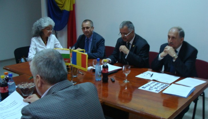 Областният управител се срещна с румънски депутати днес