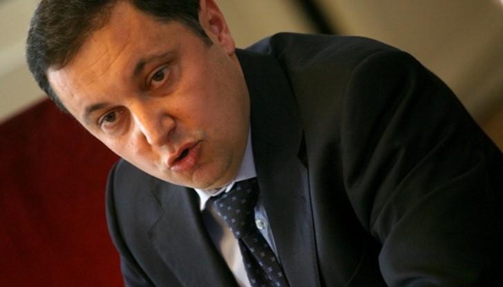 Кметовете-феодали си отглеждат местни политически котараци ... полиция, и данъчни, и банки