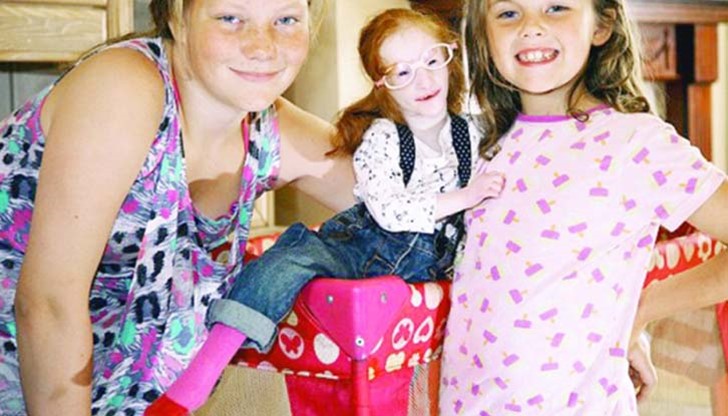 Палечка не е само заглавието на една от най-красивите приказки от датския писател Ханс Кристиан Андерсен