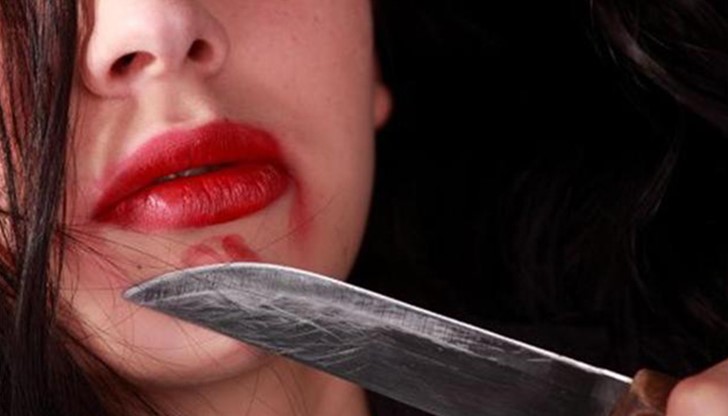 Разследващите допускат, че убийството е от ревност, тъй като младежът е прободен в сърцето