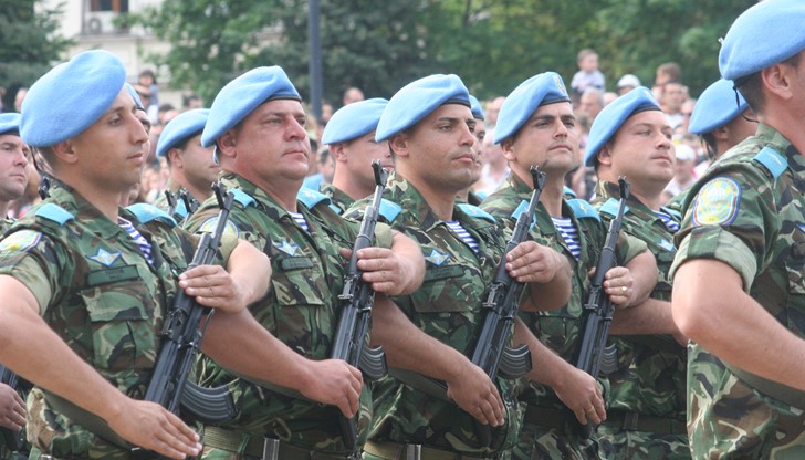 Разпореждането дошло зад гърба на военния министър и началника на отбраната Разпореждането дошло зад гърба на военния министър и началника на отбраната