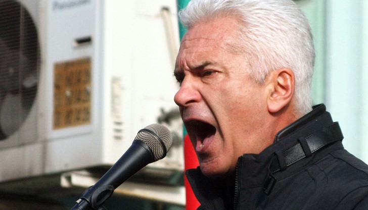 "Предупреждавам за тази опасност от много време”, подчерта Сидеров. "Предупреждавам за тази опасност от много време”, подчерта Сидеров.