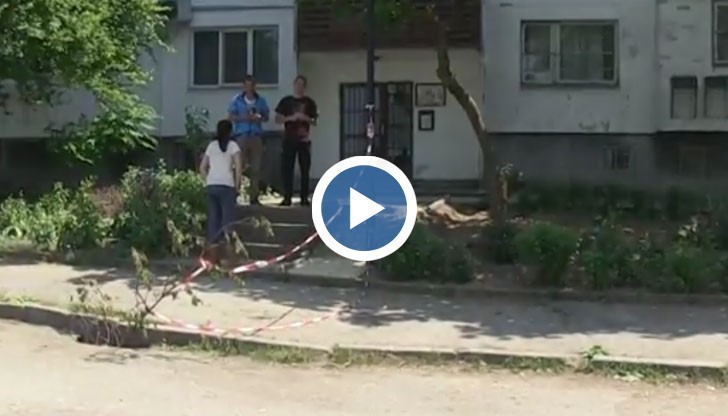 4-метрова дупка зейна в русенски квартал