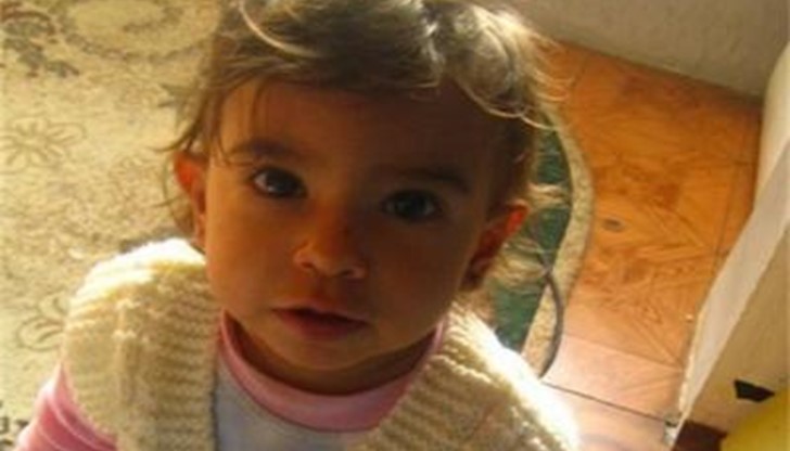 Станислав Бакърджиев, освен че е накълцал на малки парченца собствената си дъщеричка и я е варил два дни, извергът е пробвал с охота и тлените й останки Станислав Бакърджиев, освен че е накълцал на малки парченца собствената си дъщеричка и я е варил два дни, извергът е пробвал с охота и тлените й останки