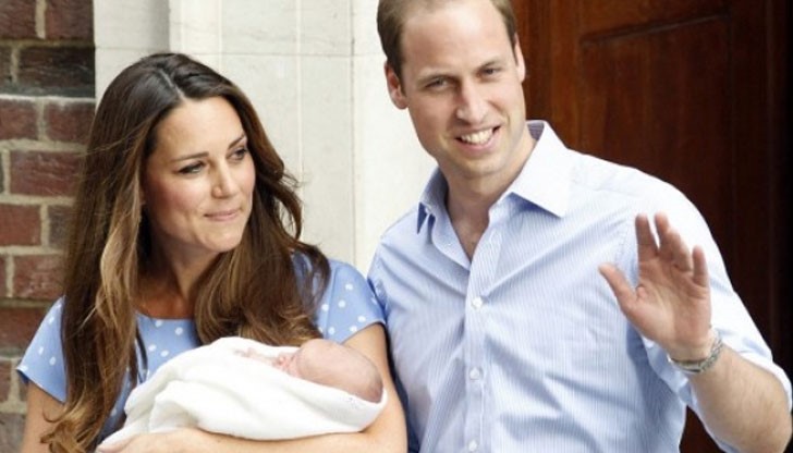 Принц Уилям е бил през цялото време до съпругата си. Момиченцето е с перфектно тегло - 3,713 кг