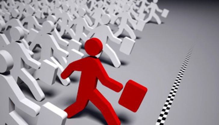 Работодателите в България споделят трудности в запълването на работни места поради недостиг на кадри