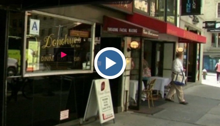 Тлъст бакшиш от 50 000 долара получиха две сервитьорки в ресторант