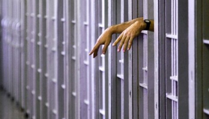 Така чиновниците на място виждали докъде води корупцията Така чиновниците на място виждали докъде води корупцията