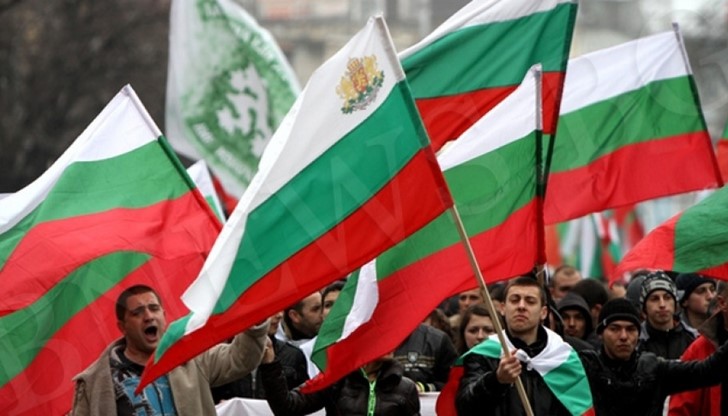 Първите незаконно построени къщи в ромския квартал "Кремиковци" край Гърмен бяха съборени