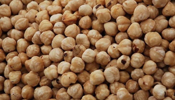 Единствената ядка, която е с по-висока цена, е кедровата. За нея трябва да се дадат 68 лв. за кило