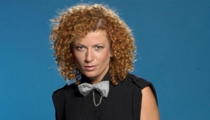 Певицата Люси Дяковска е отново на крилете на любовта, като щастието й се дължи на германка, която все още е омъжена и има дете